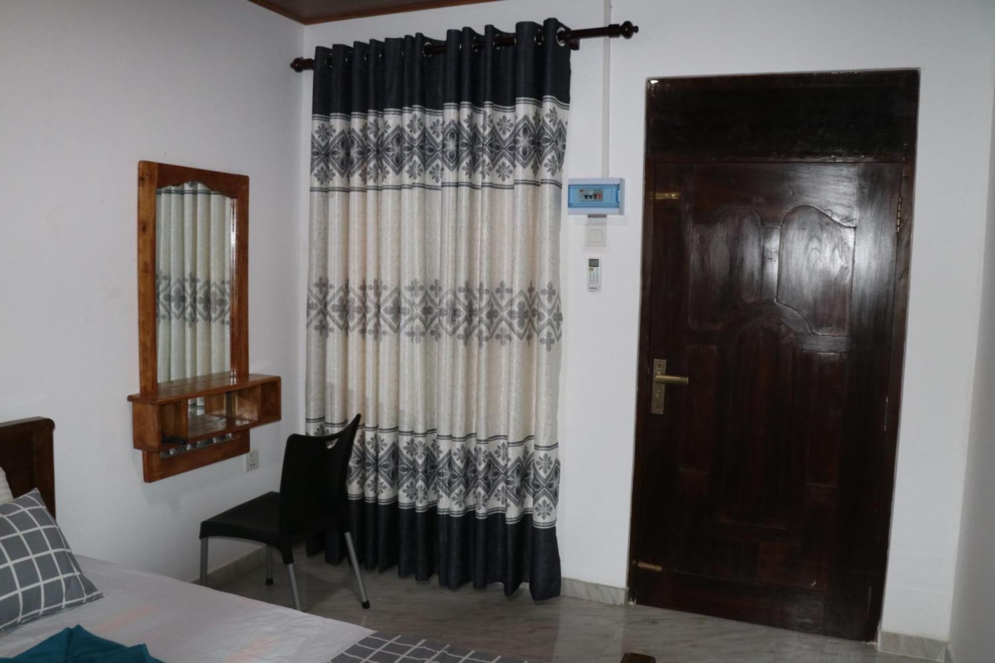 Ceylon Resort Wilpattu Bagian luar foto