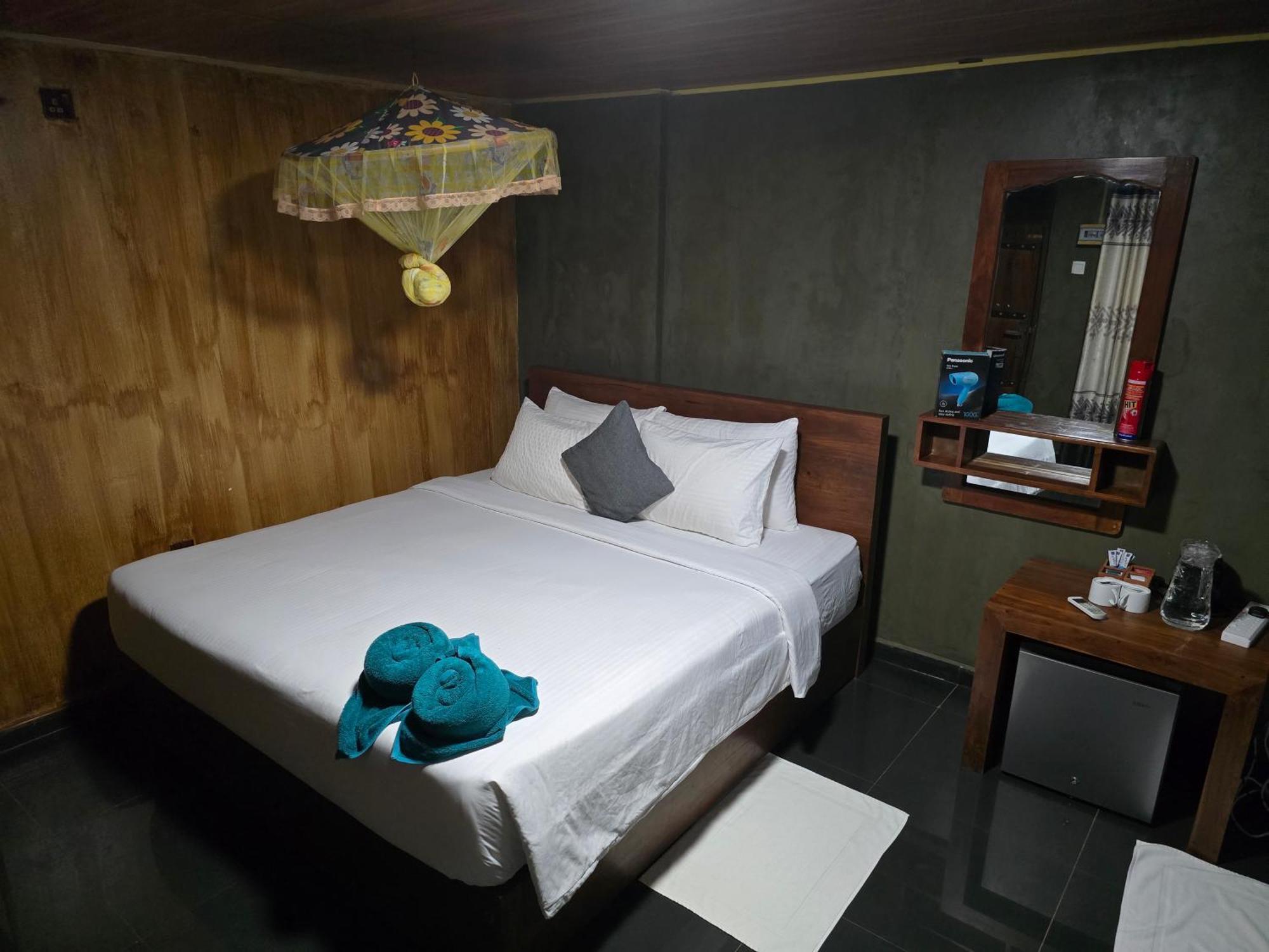 Ceylon Resort Wilpattu Bagian luar foto
