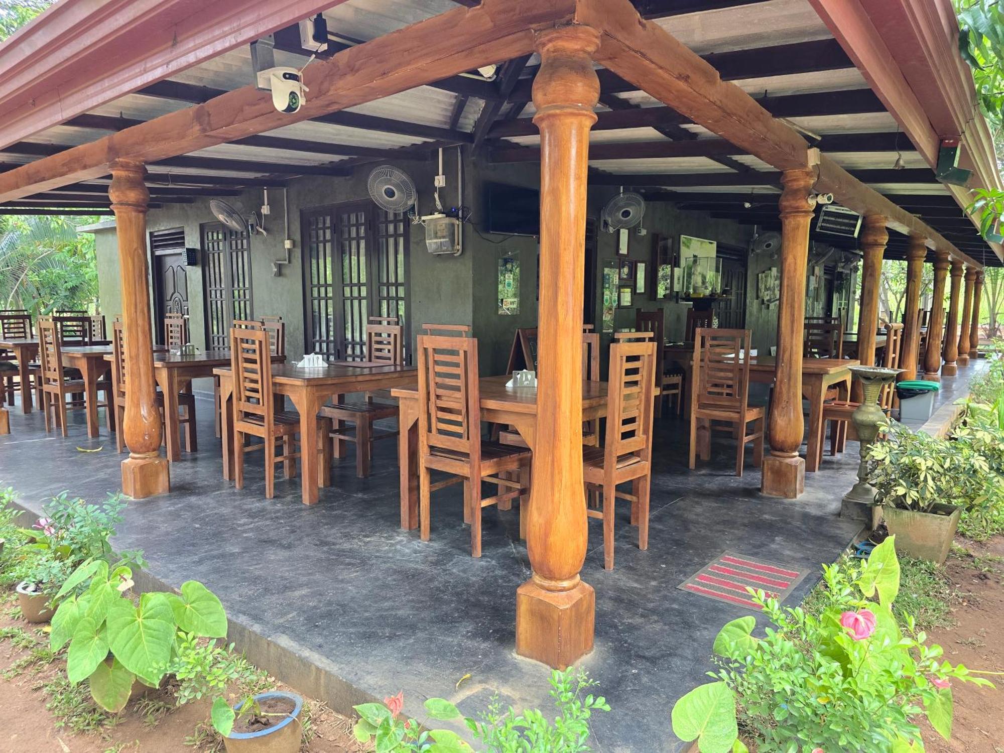 Ceylon Resort Wilpattu Bagian luar foto