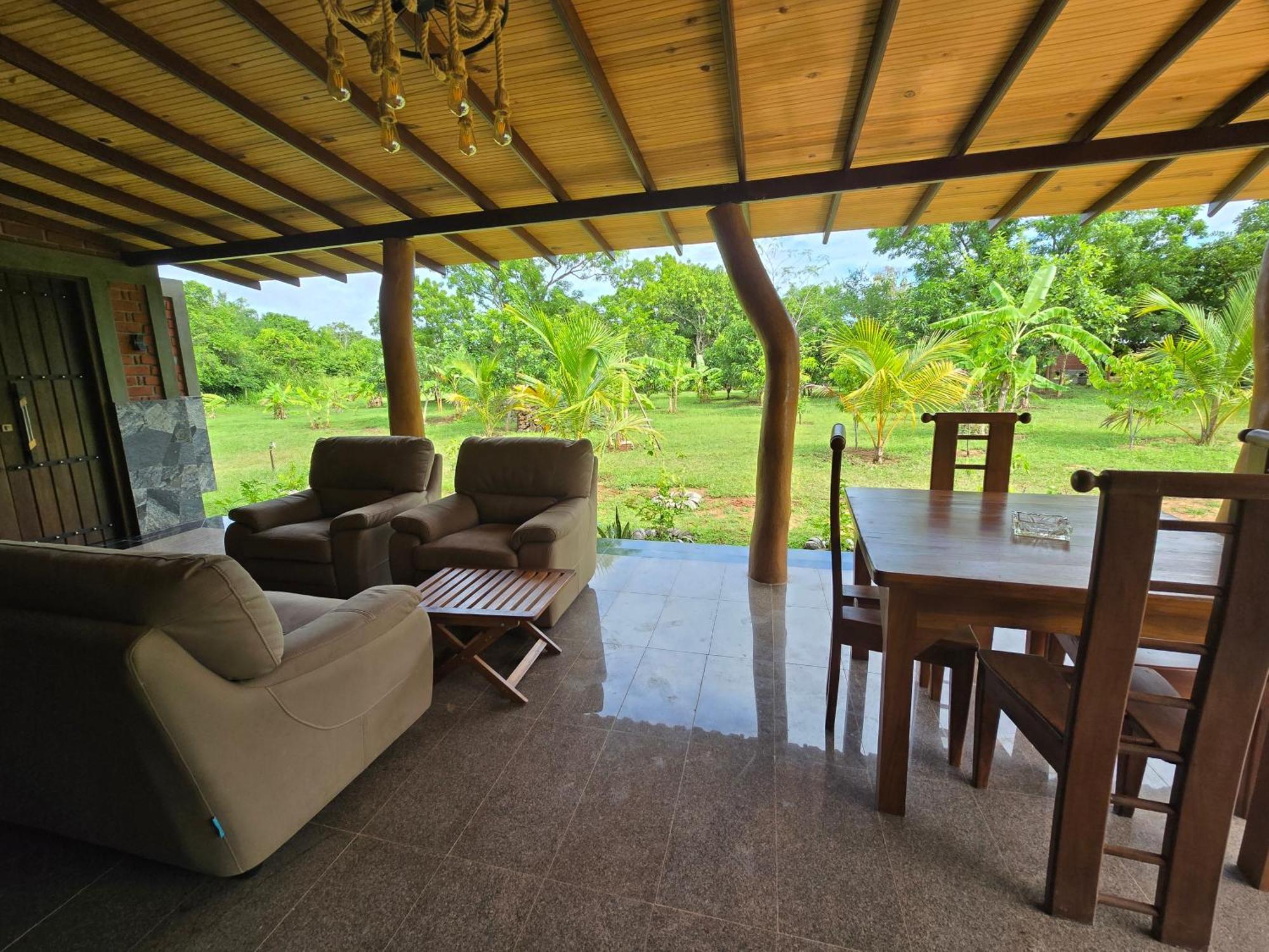 Ceylon Resort Wilpattu Bagian luar foto