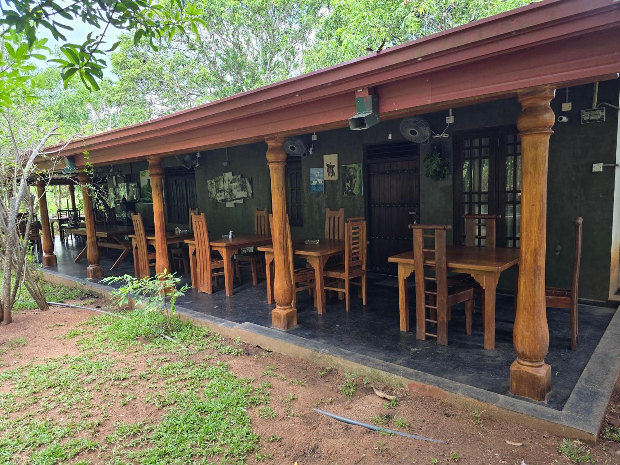 Ceylon Resort Wilpattu Bagian luar foto