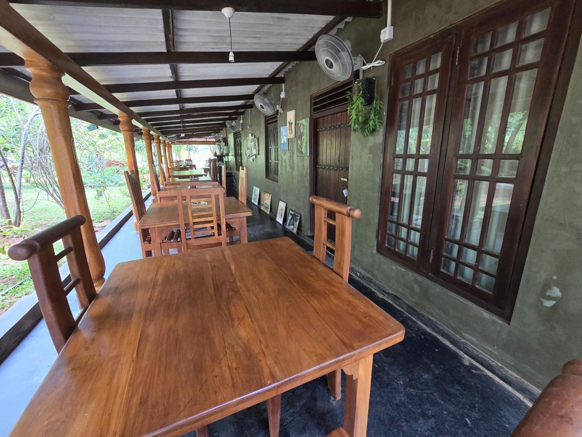 Ceylon Resort Wilpattu Bagian luar foto